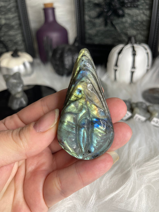 Two Twisted Souls  Crystals Labradorite Yoni carving with golden and blue flash B