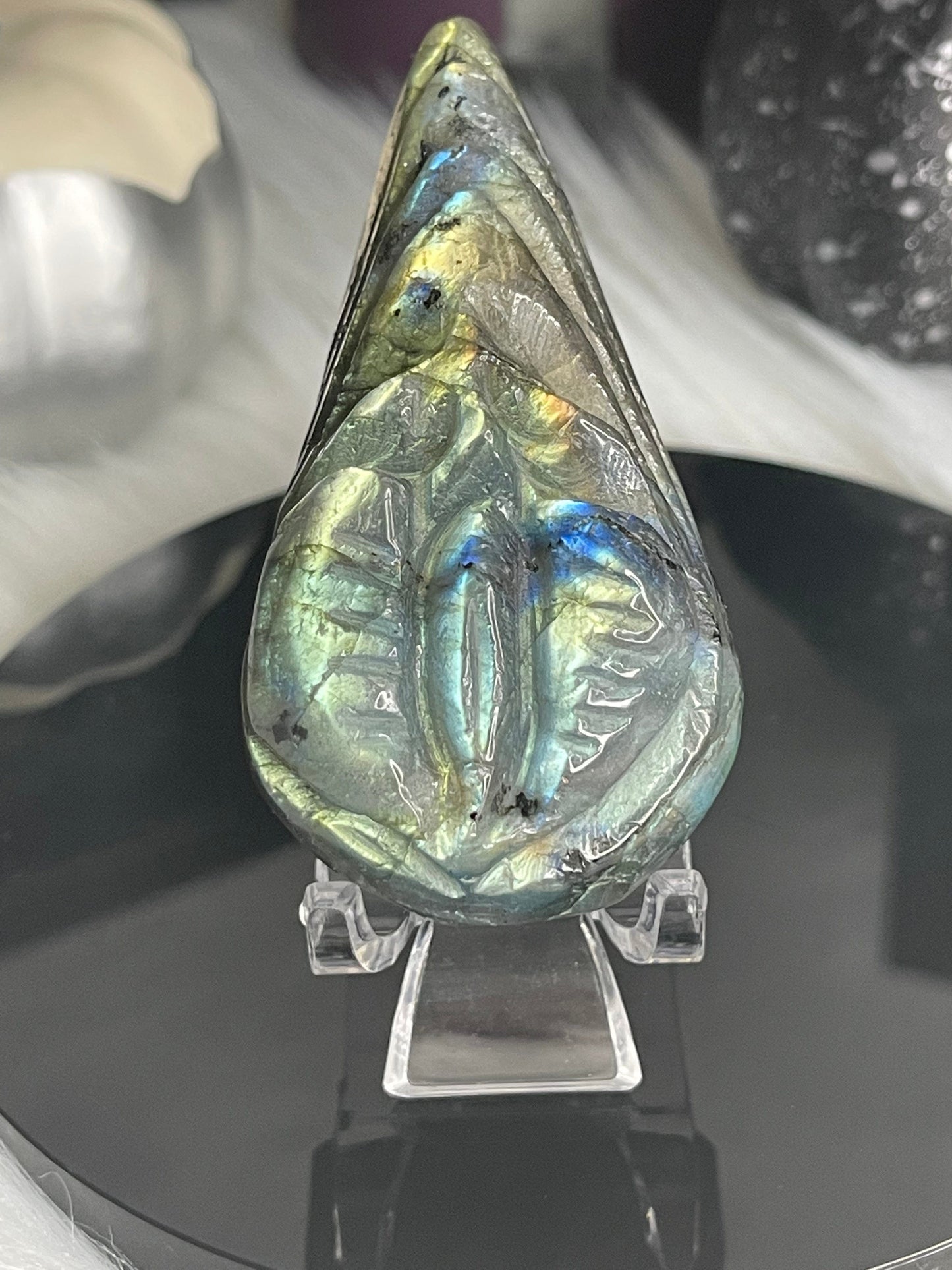 Two Twisted Souls  Crystals Labradorite Yoni crystal carving B